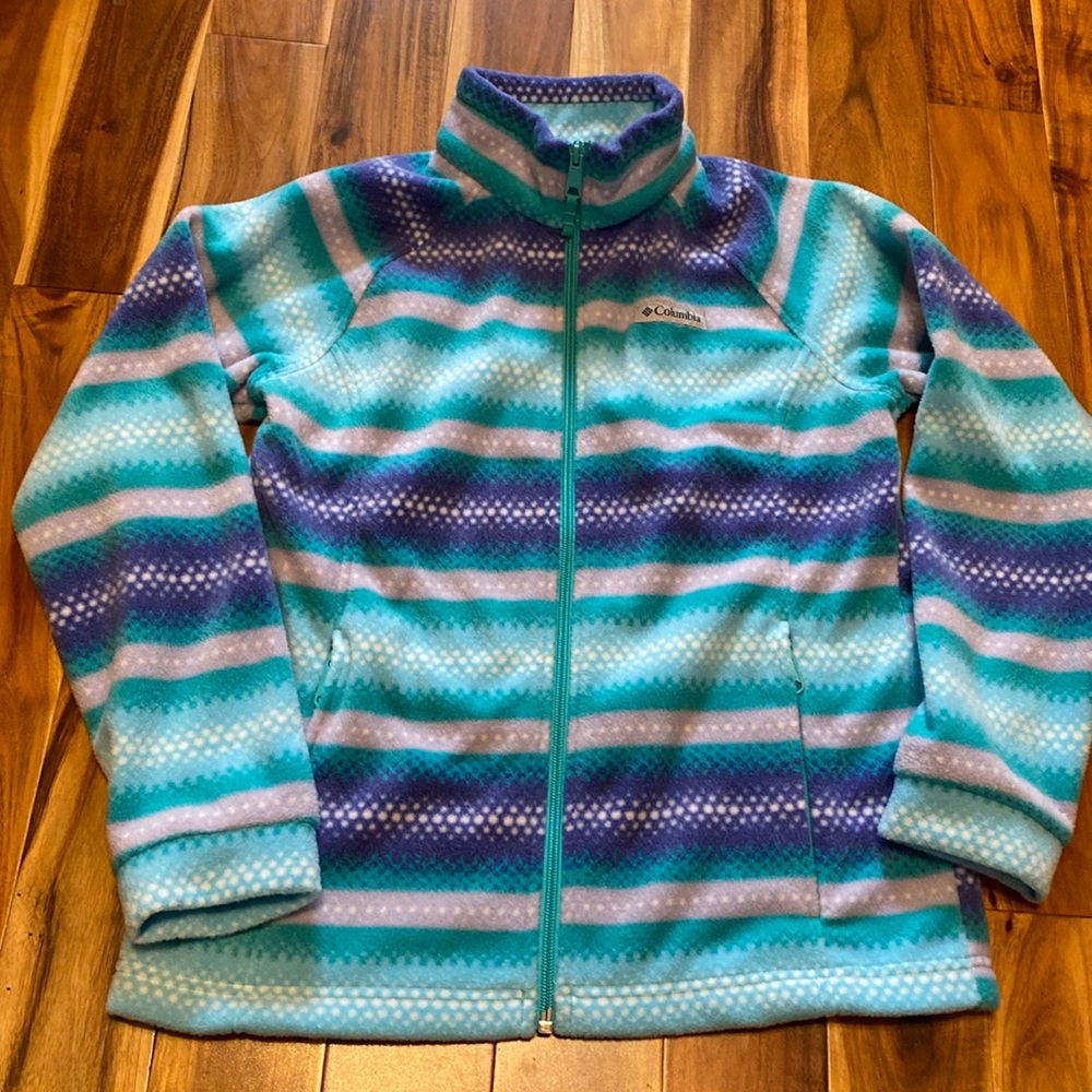 Girl’s Size Large Columbia Fleece- Cute turquoise & purple pattern! Like New!